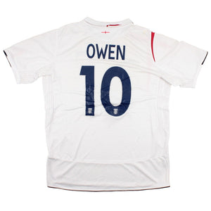 England 2005-07 Home Shirt (L) Owen #10 (Very Good)_0