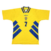 1994/95 Sweden Larsson #7 Home Shirt (M) Adidas