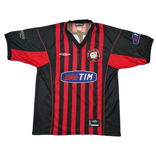 2001/02 Atletico Paranaense #10 Home Shirt (L) Umbro