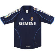 2005-06 Real Madrid adidas Away Shirt S - Classic Football Kit