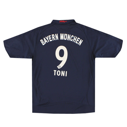 2008-09 Bayern Munich Away Shirt Toni #9 XL.Boys