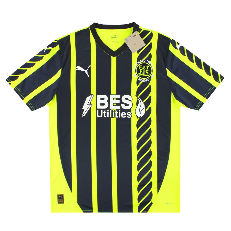 2024-25 Fleetwood Town Puma Third Shirt *w/tags* M - Classic Football Kit