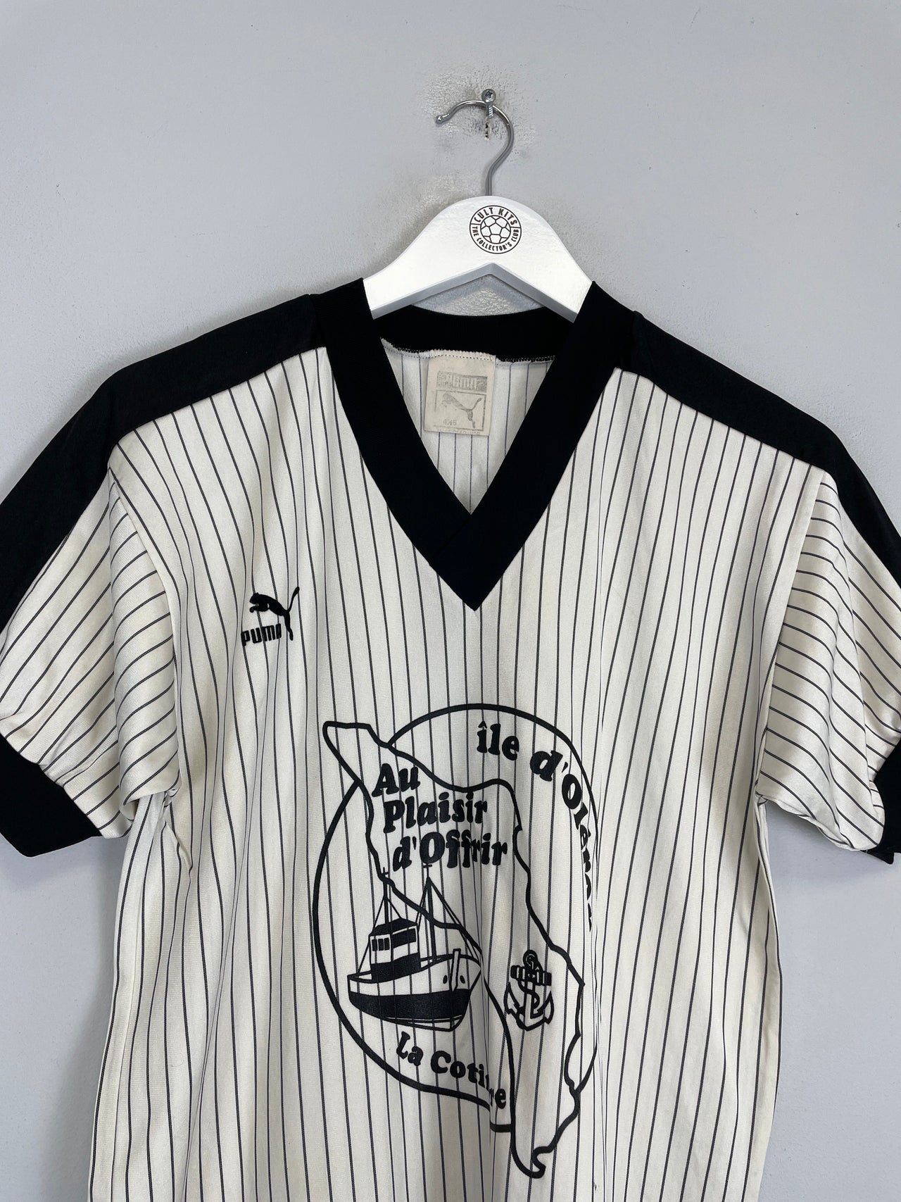 1990 ILE D'OLERON TEMPLATE SHIRT (M) PUMA