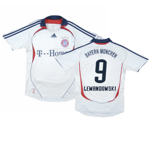 Bayern Munich 2006-08 Away Shirt (M) (Good) (Lewandowski 9)_0