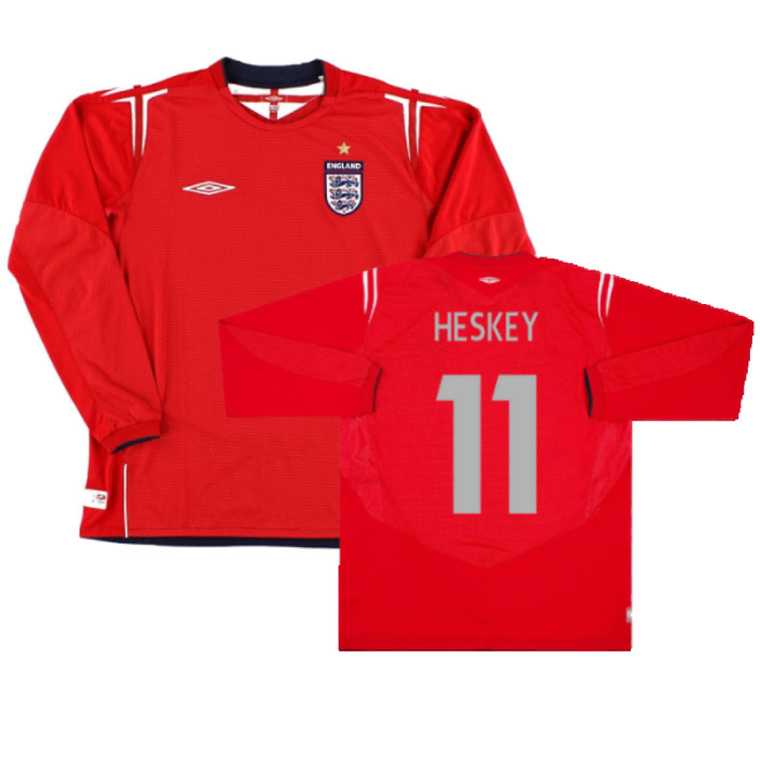 England 2004-2006 Away Shirt (L) (Excellent) (Heskey 11)