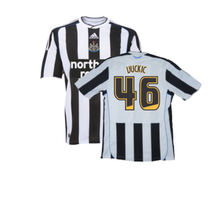 Newcastle United 2009-10 Home Shirt (S) (Excellent) (Vuckic 46)_0