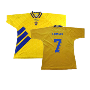 Sweden 1994-96 Home Shirt (Excellent) (Larsson 7)_0